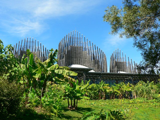 32- L'architecture etonnante du centre Djibaou 